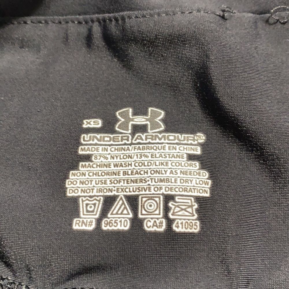 Bundle Of UA Capri Leggings /Kalenji Long Sleeve 1/4 Zip Reflective Running Top - Picture 11 of 11